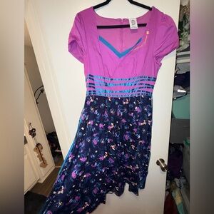 Disney Dress Shop Alice in Wonderland Cheshire Cat White Rabbit Dress